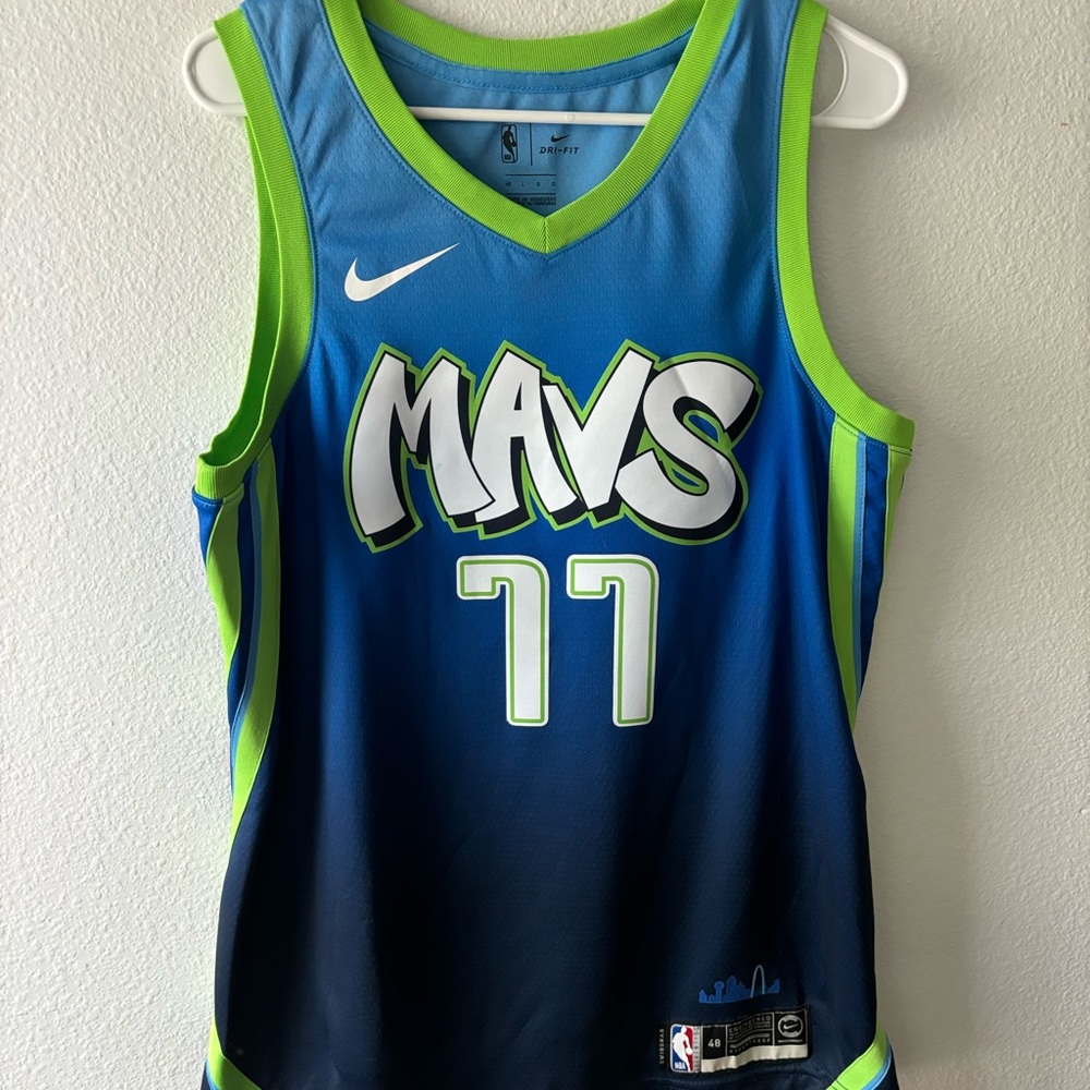 Dallas MAVS city edition jersey - L